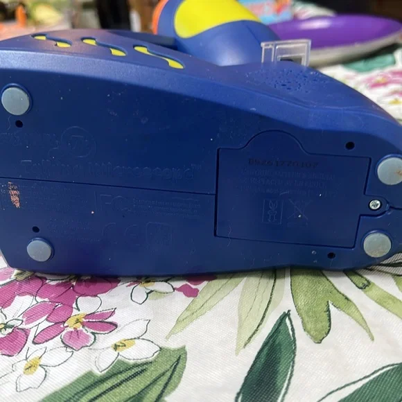 Microscope - Picture 4 of 4